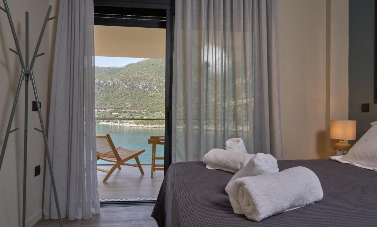 Into The Blue Suites Arkadiko Chorio Bagian luar foto